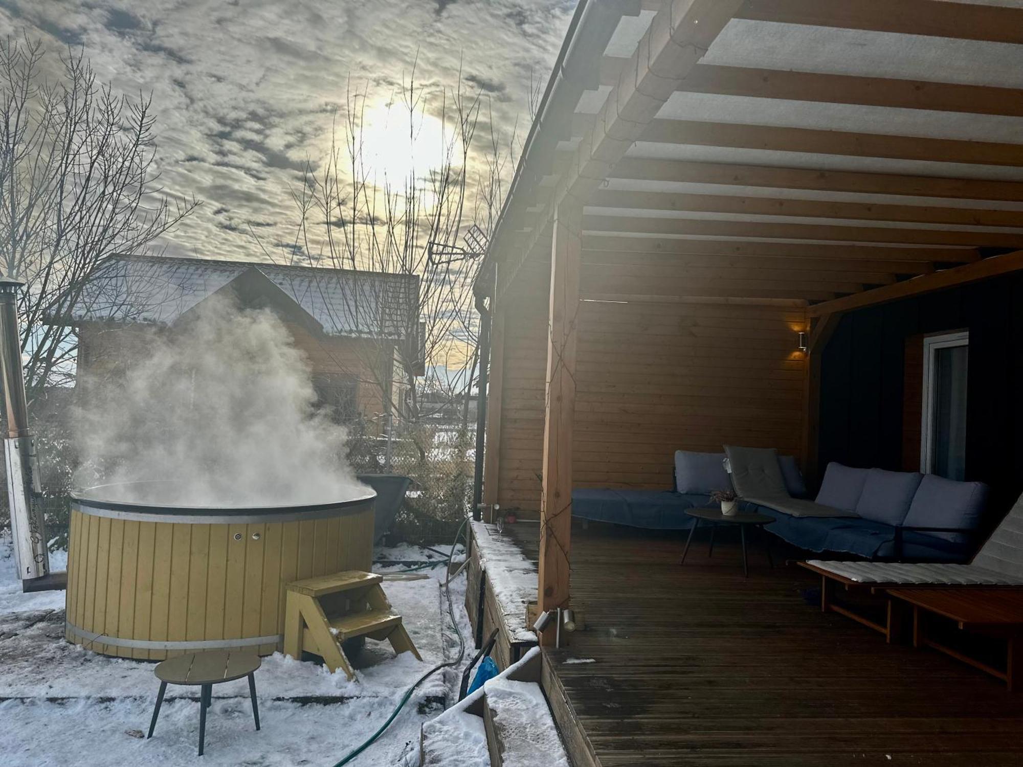 Relax House Nad Jeziorem Z Goraca Balia Villa Bieniowice Ngoại thất bức ảnh